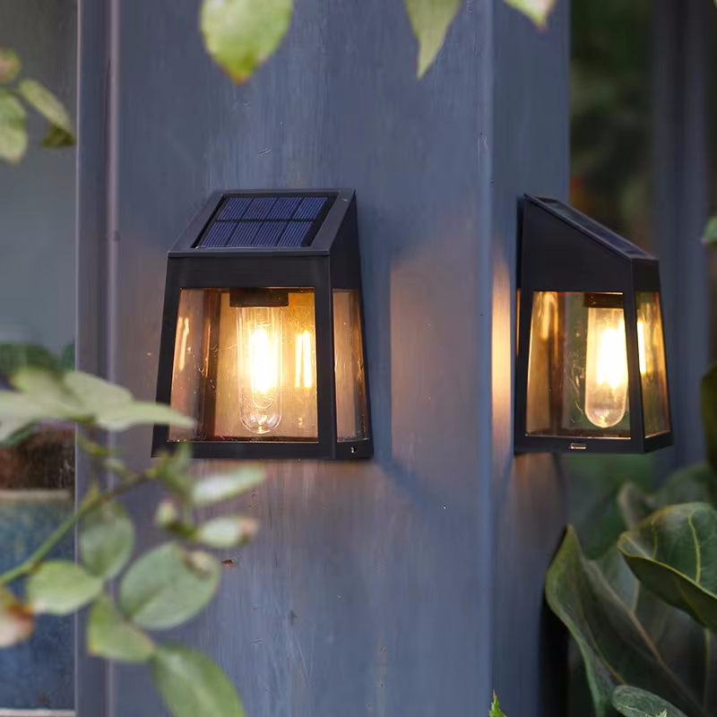 مصباح جداري شمسي مقاوم للماء خ - مراجعة Outdoor Lighting On Fence وسعره