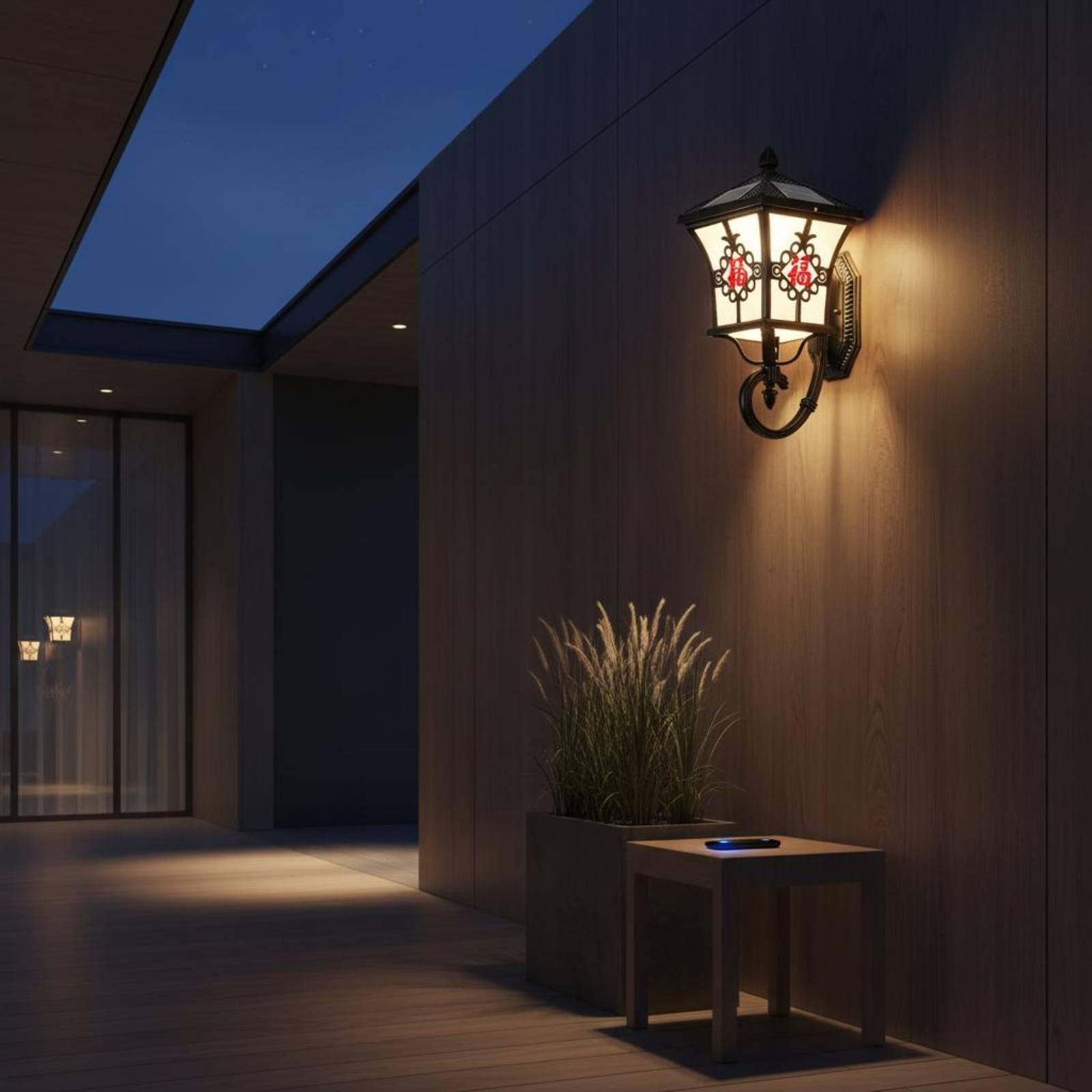 مصباح جداري خارجي يعمل بالطاقة - مراجعة Outdoor Lighting Patio وسعره
